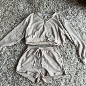 Princess Polly lounge set! Size 4.